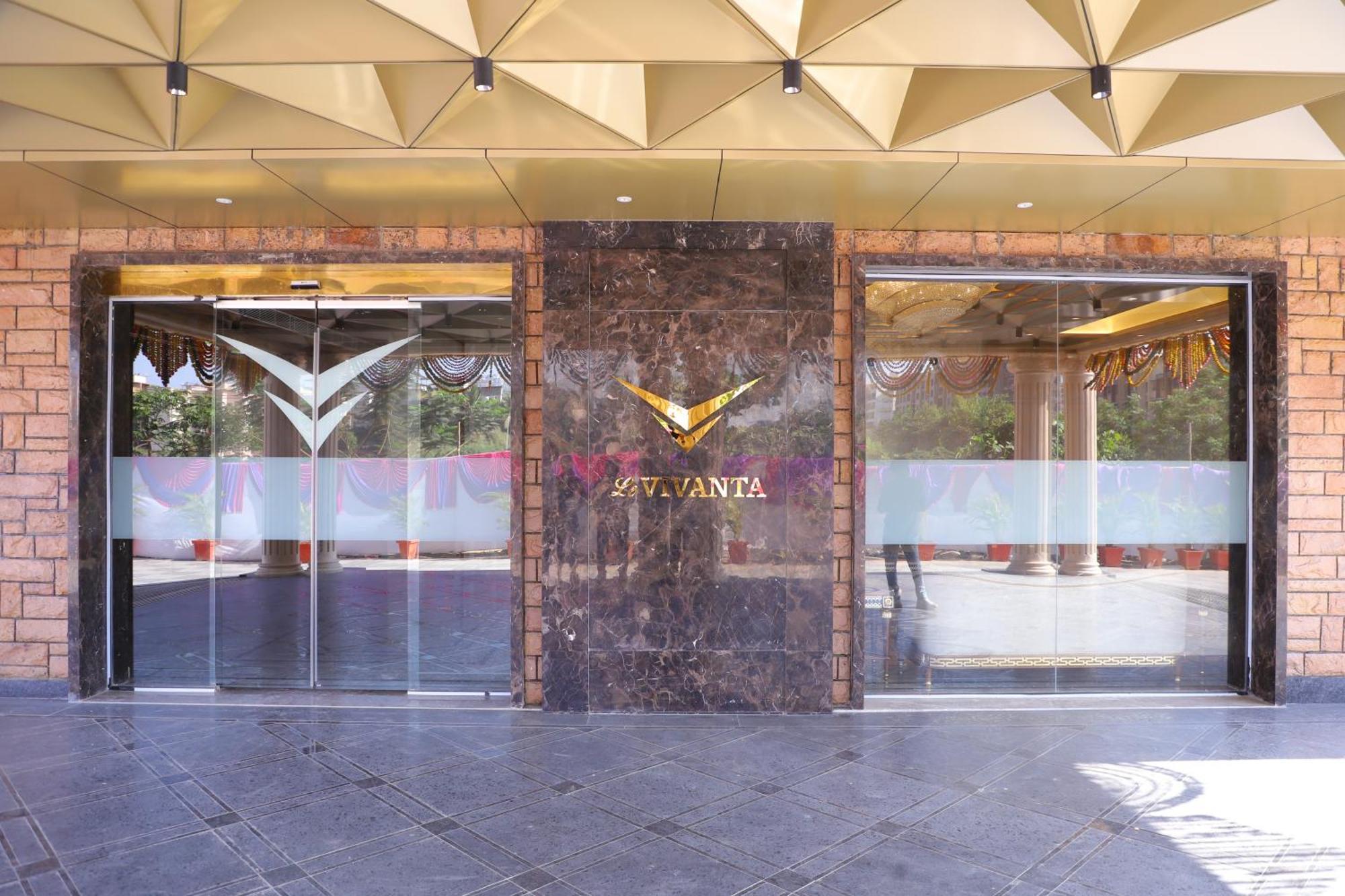 Le Vivanta Virar ภายนอก รูปภาพ