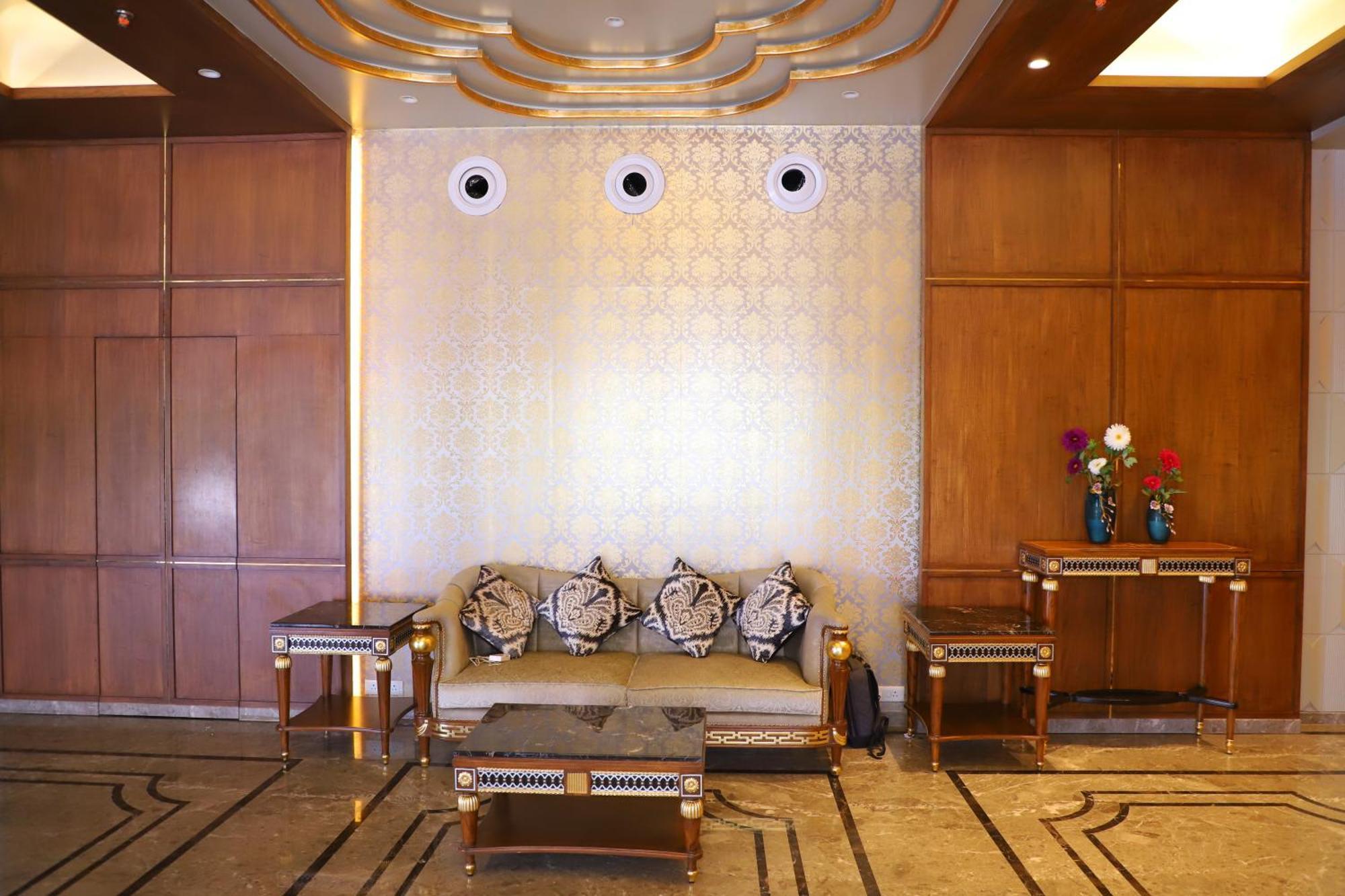 Le Vivanta Virar ภายนอก รูปภาพ