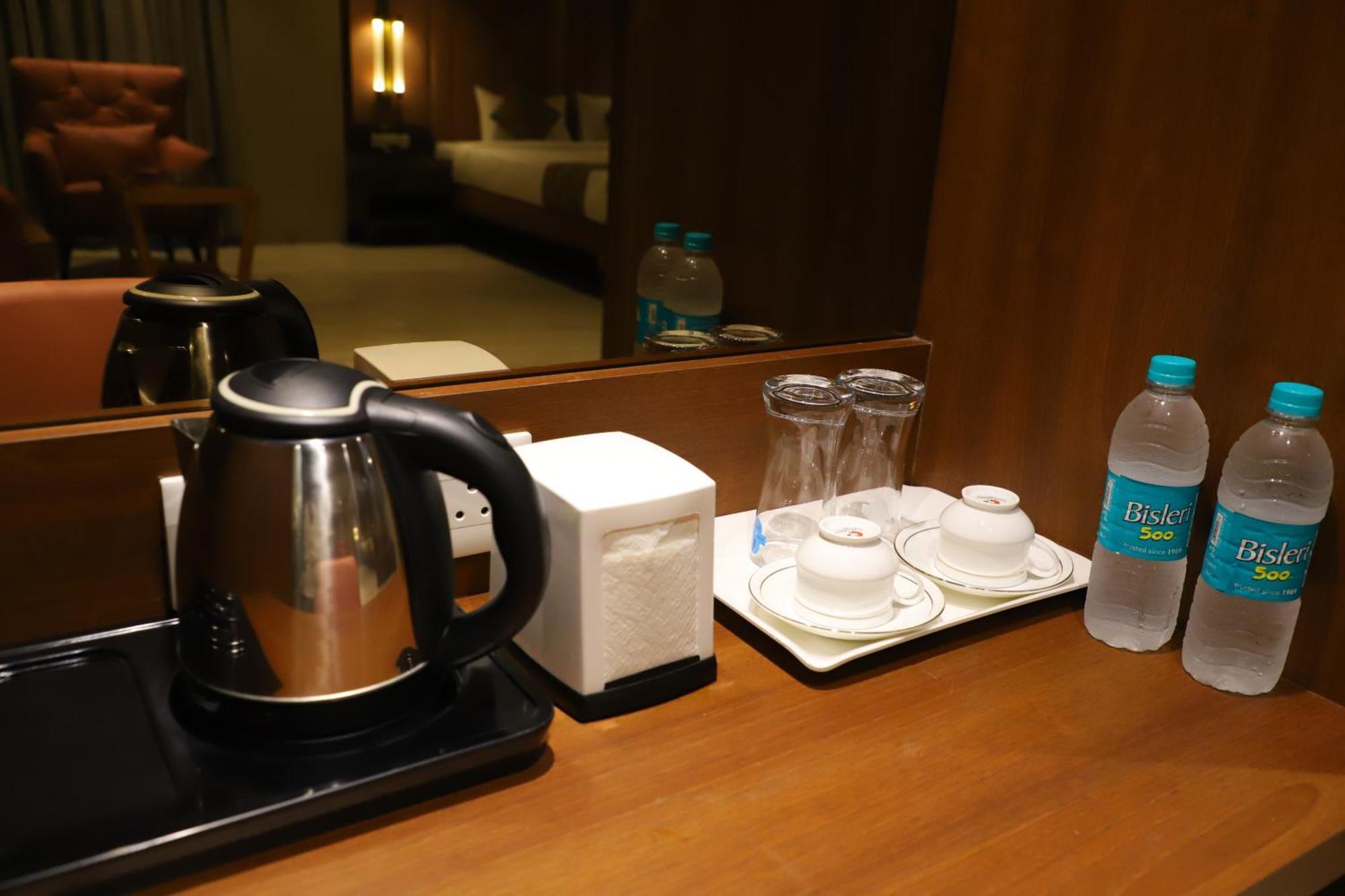 Le Vivanta Virar ภายนอก รูปภาพ