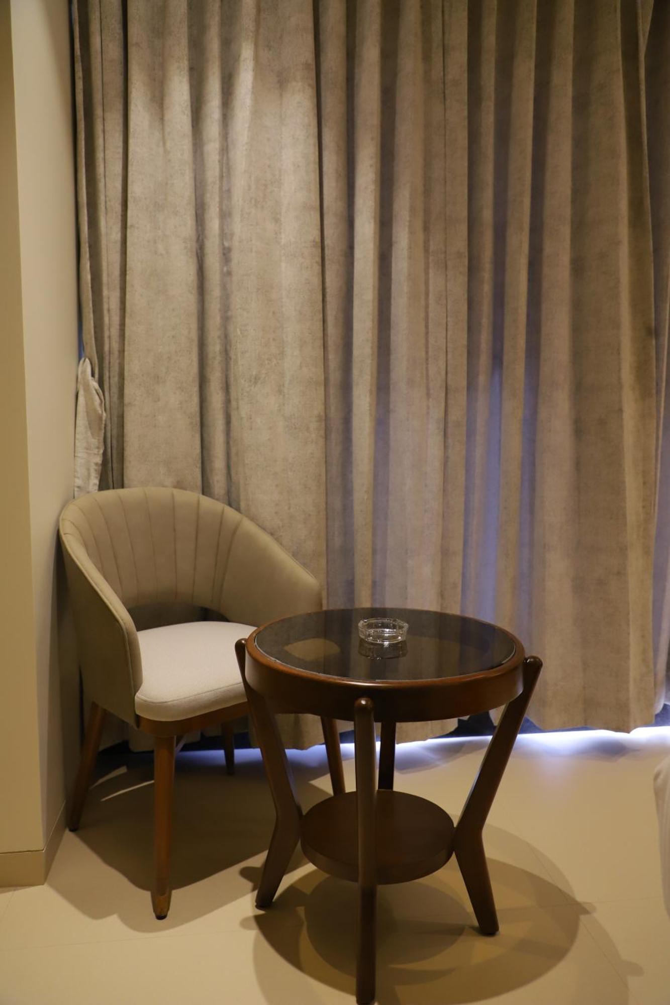 Le Vivanta Virar ภายนอก รูปภาพ