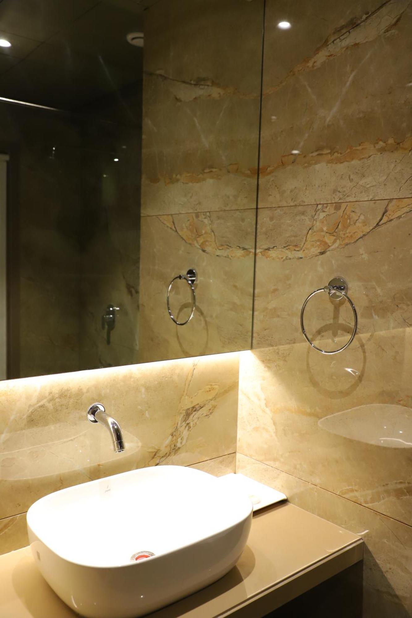 Le Vivanta Virar ภายนอก รูปภาพ